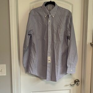 NWT Men’s Brooks Brothers Regent dress shirt. 15.5-34. Purple stripe print.